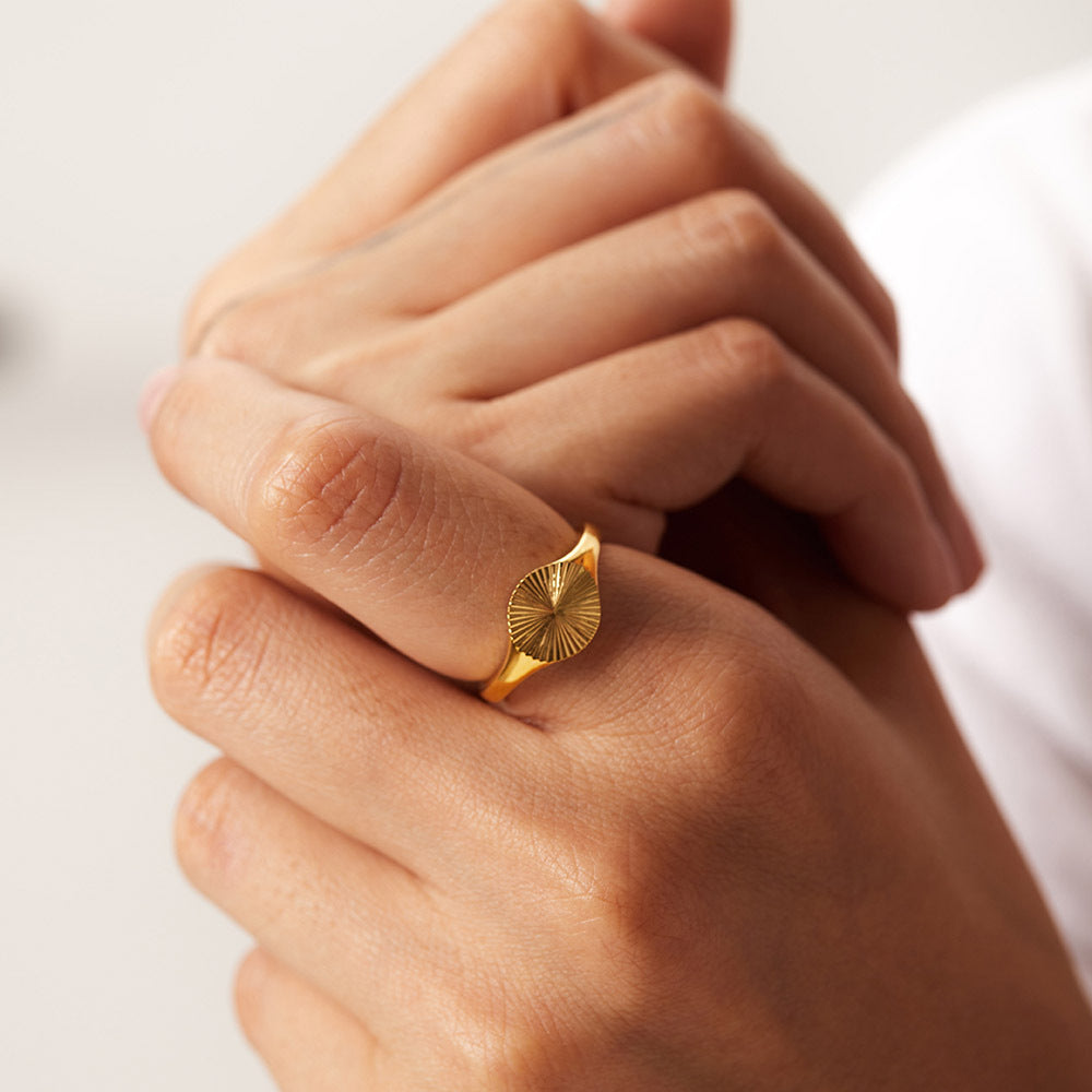 LUNARIA RING