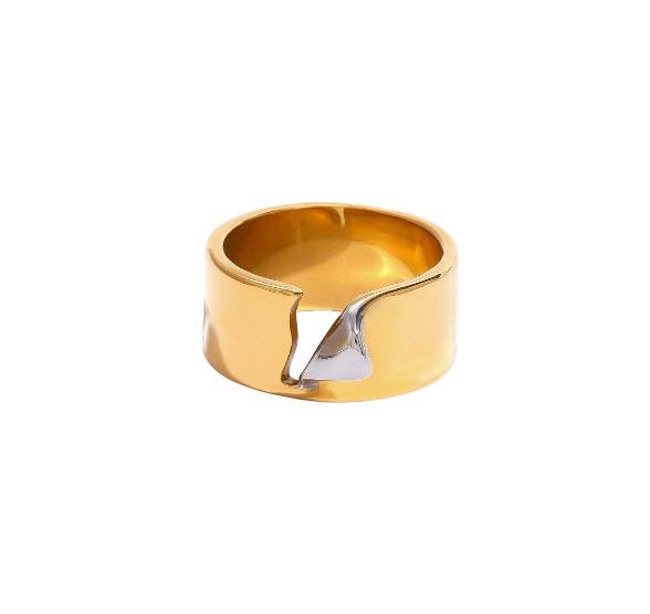 SOLEA RING